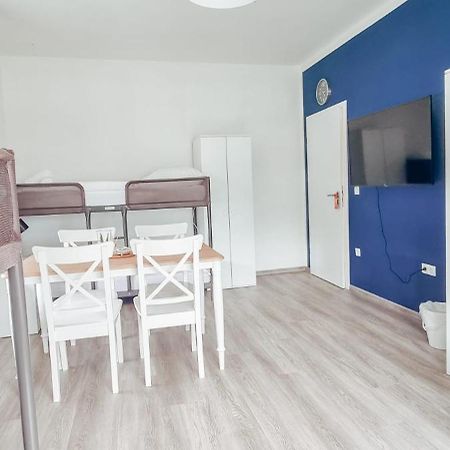 Sechsbettzimmer "Blau" In Zentraler Lage BRE Eksteriør bilde